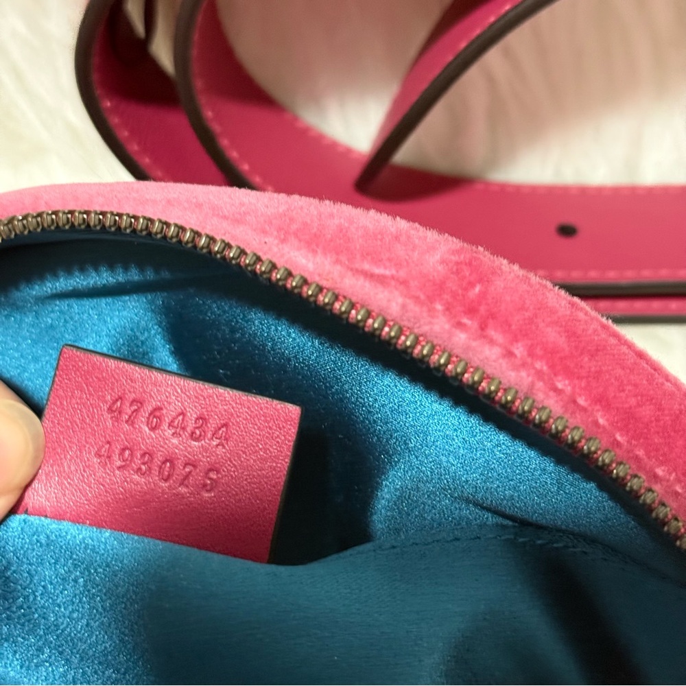 Gucci Marmont Fuchsia Pink Velvet Belt Bag - Picture 6 of 8